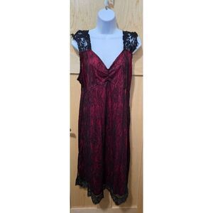 Vintage-Style Red & Black Lace Nightgown With Lace Straps Honeymoon valentines